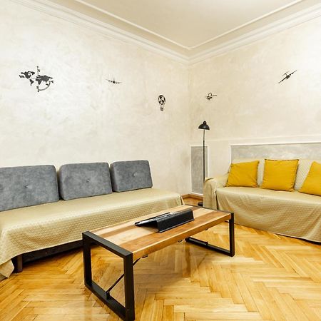 Apartmán Mari&Emi Flat In Corvin Budapešť Exteriér fotografie