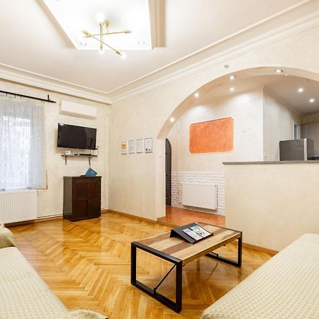 Apartmán Mari&Emi Flat In Corvin Budapešť Exteriér fotografie