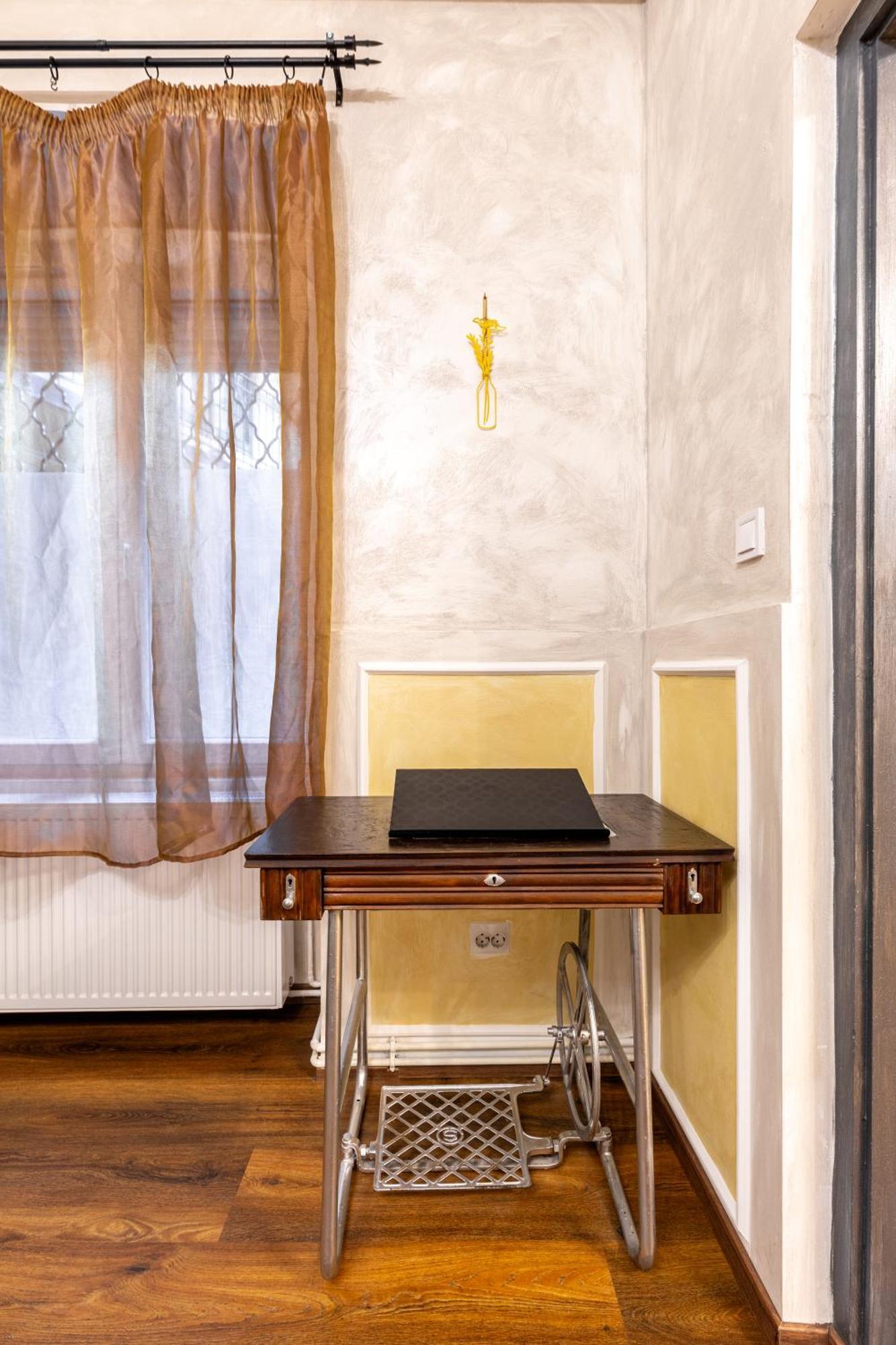 Apartmán Mari&Emi Flat In Corvin Budapešť Exteriér fotografie