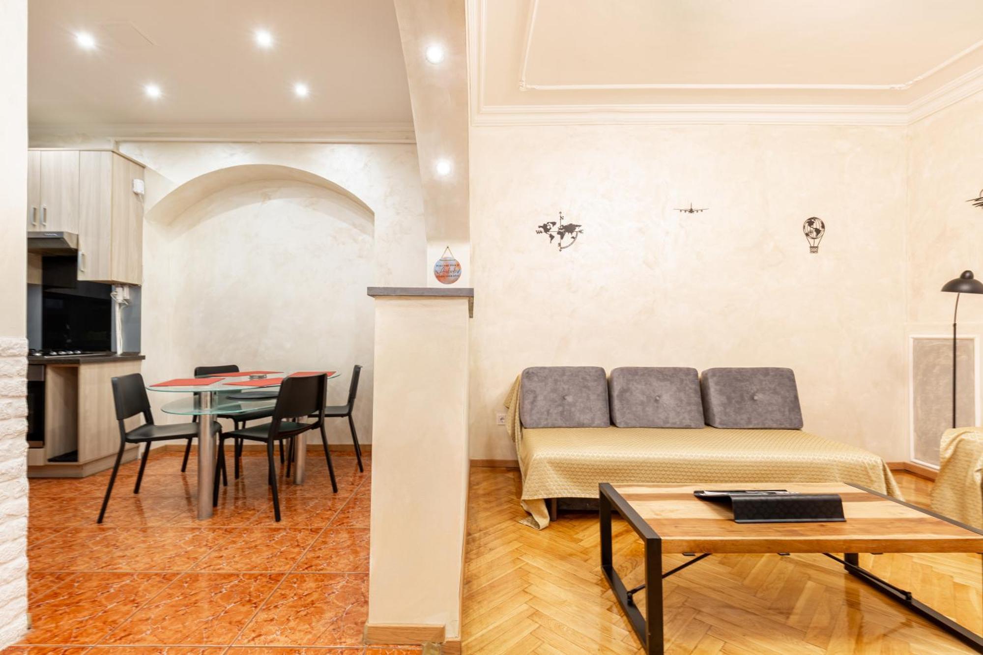 Apartmán Mari&Emi Flat In Corvin Budapešť Exteriér fotografie